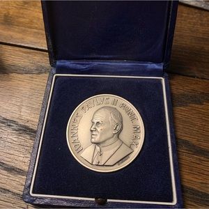 Vintage Vatican medal.  Pope John Paul.   2 available. In original case.